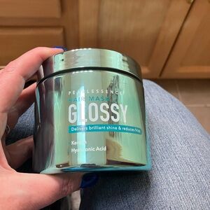 Pearlessence Glossy Hair Mask